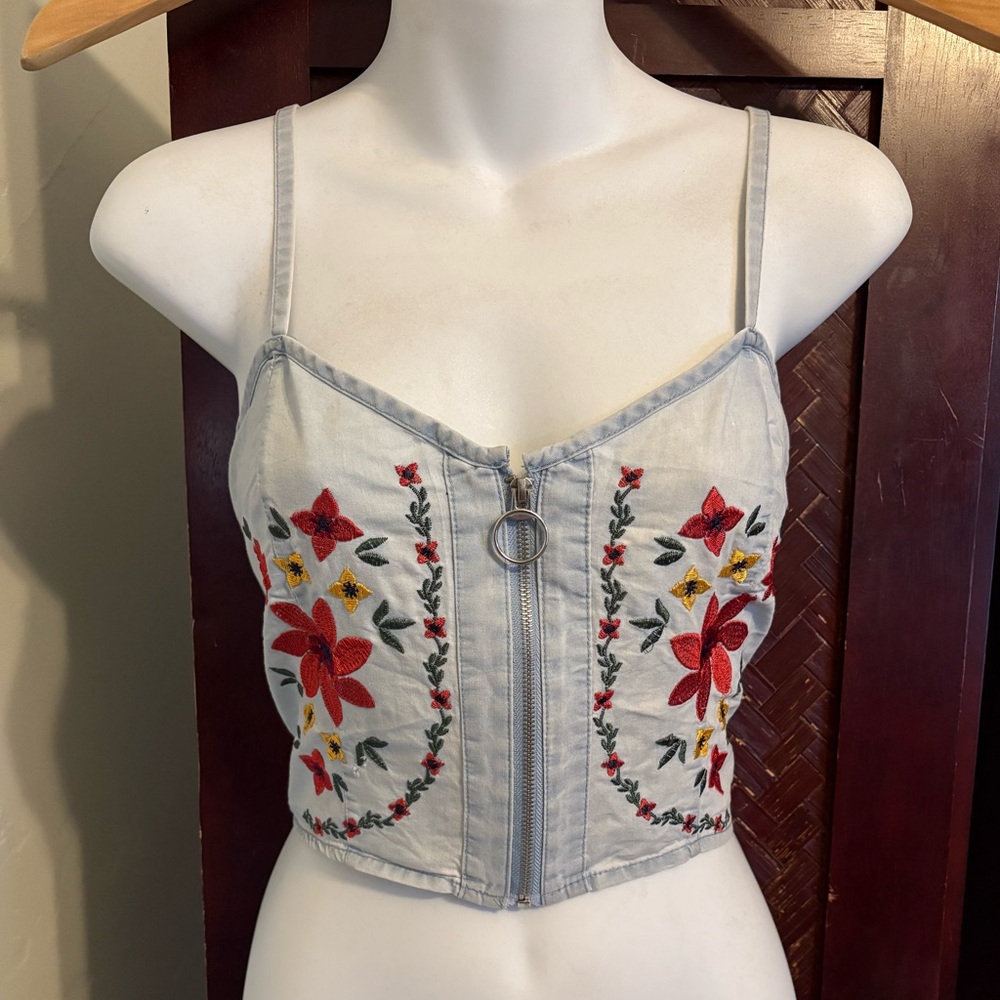 Embroidered fitted summer top club wear 34 boho 1970s